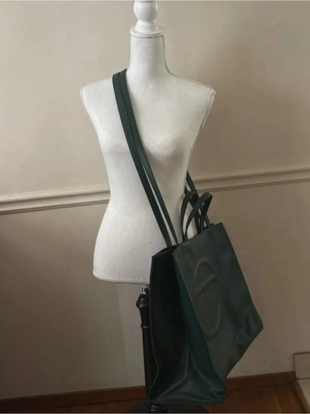 Authentic Telfar large shopping bag